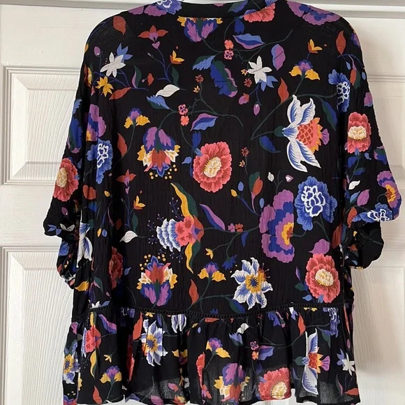Anthropologie top- size M - Picture 3 of 6